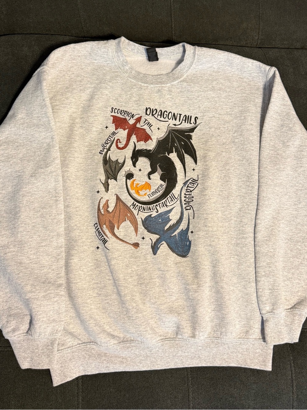 Dragontails Graphic Crewneck Sweatshirt Grey M Cozy